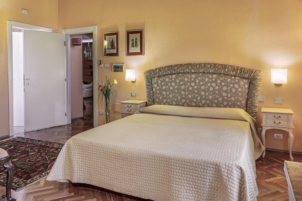 Hotel Villa Volpi Lucca Buitenkant foto